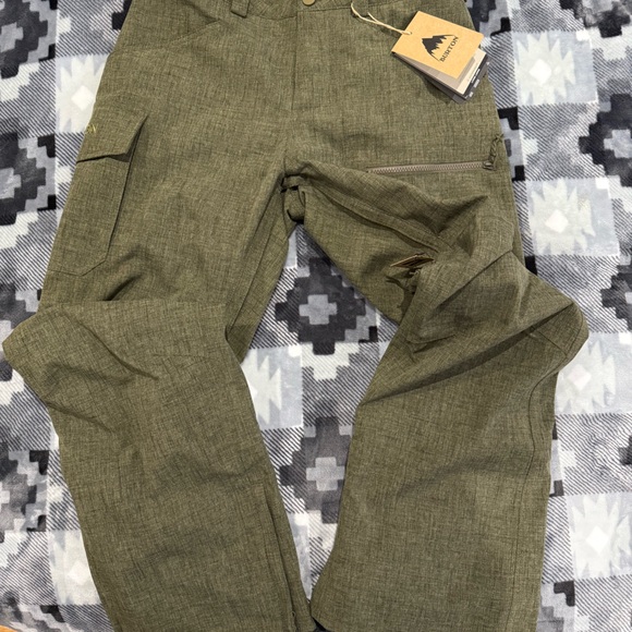 Burton covert snow pants size MENS SMALL! NWT - Picture 1 of 6